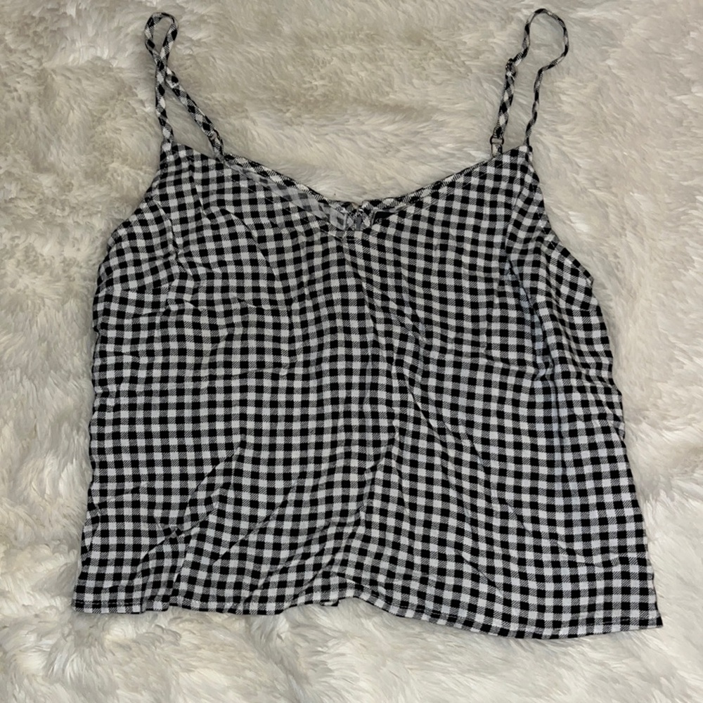 Kendall and Kylie Tank